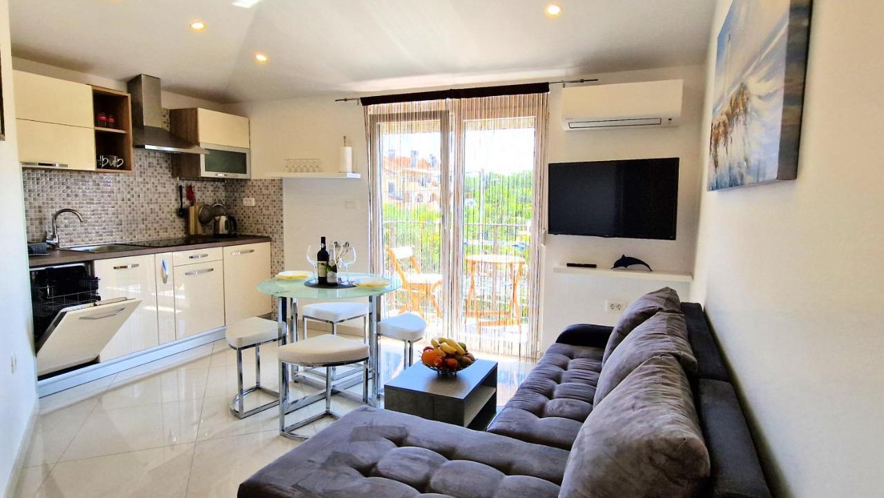 Apartments Pinezic Skrbčići Bagian luar foto